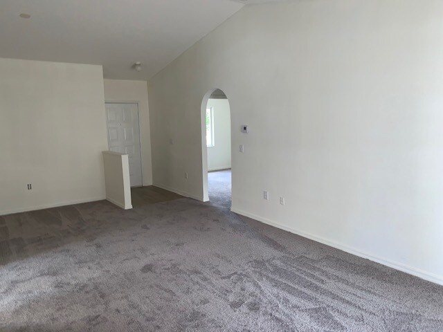 Foto del edificio - 3138 Summer House Dr