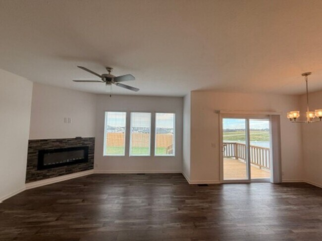 Building Photo - Stunning Modern Ranch for Rent near Lake F...