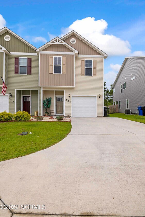 332 Frisco Wy, Holly Ridge, NC 28445 Townhouse for Rent in Holly