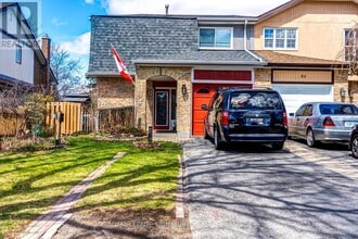 Building Photo - 48 Lawndale Crescent