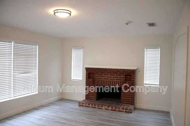 Foto del edificio - 1310 Fairview Ave