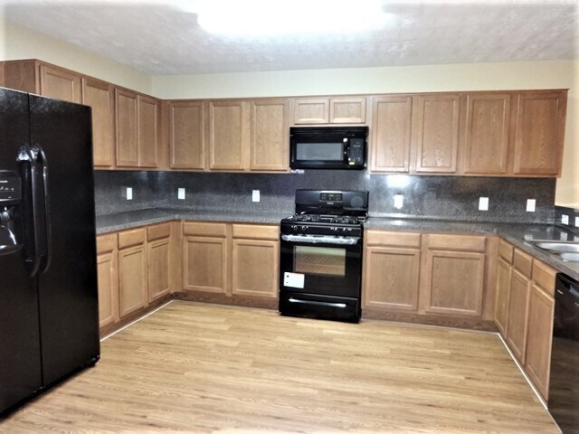 Building Photo - 21326 Carleen Creek Trl
