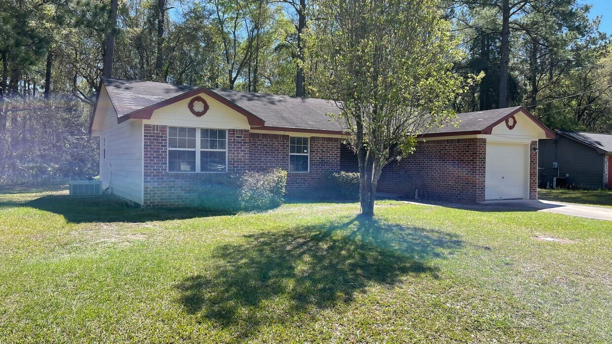 Primary Photo - Home For Rent
