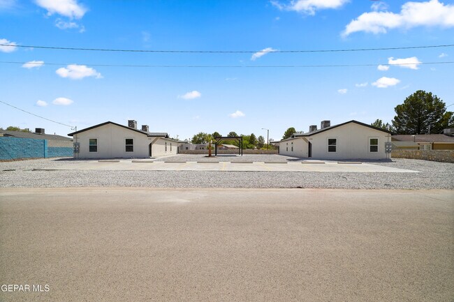 Foto del edificio - 11721 Valle Del Paseo Dr