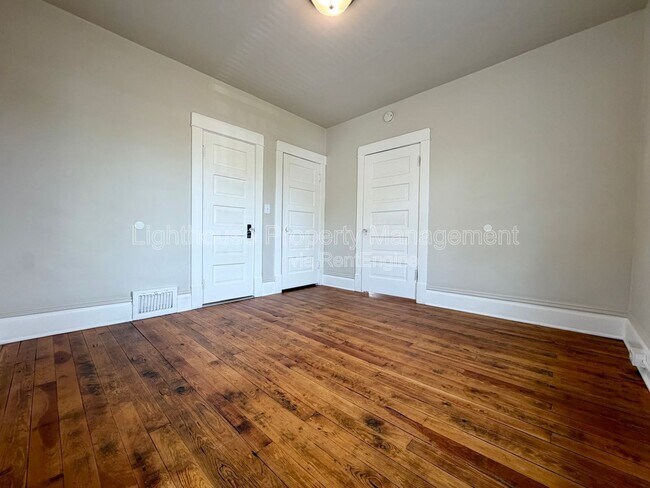 Foto del edificio - 1242 Davis Ave NW