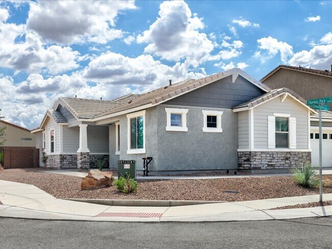 Foto del edificio - 3 Bedroom 2.5 Bathroom with a community po...