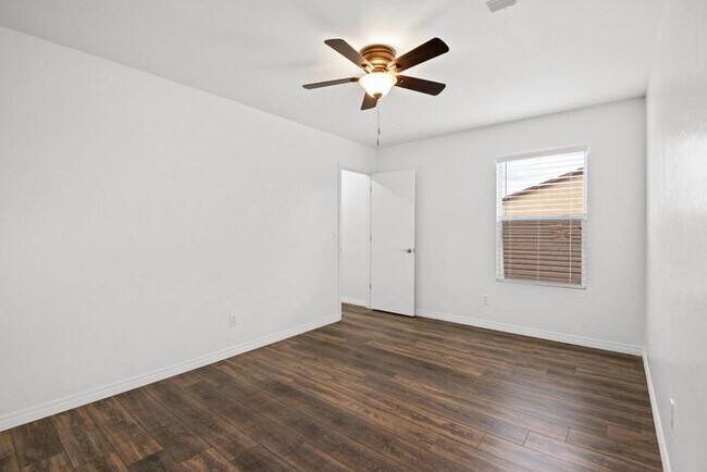 Building Photo - Amazing Single Family Home for Rent in Tucson