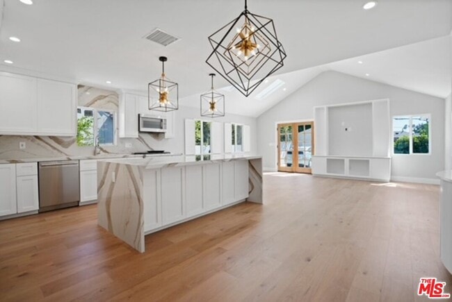 Foto del edificio - 4456 Calhoun Ave