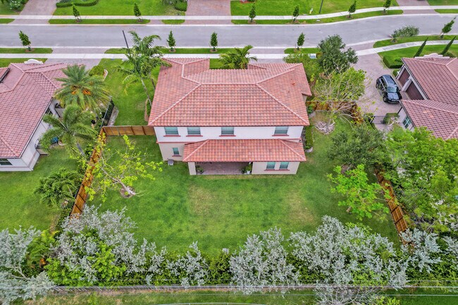 Foto del edificio - 6452 SW 55th Pl
