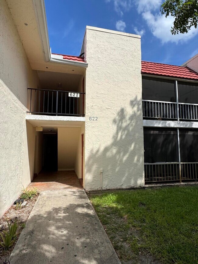 Foto del edificio - 622 NW 13th St