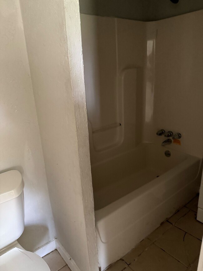 Foto del edificio - 4833 N State St