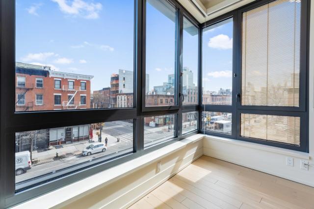 Foto del edificio - 1 bedroom in Brooklyn NY 11238