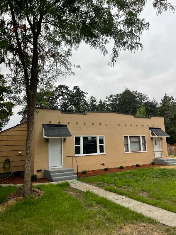 Foto principal - 9820 Veterans Dr SW