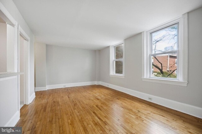 Building Photo - 1008 Spruce St