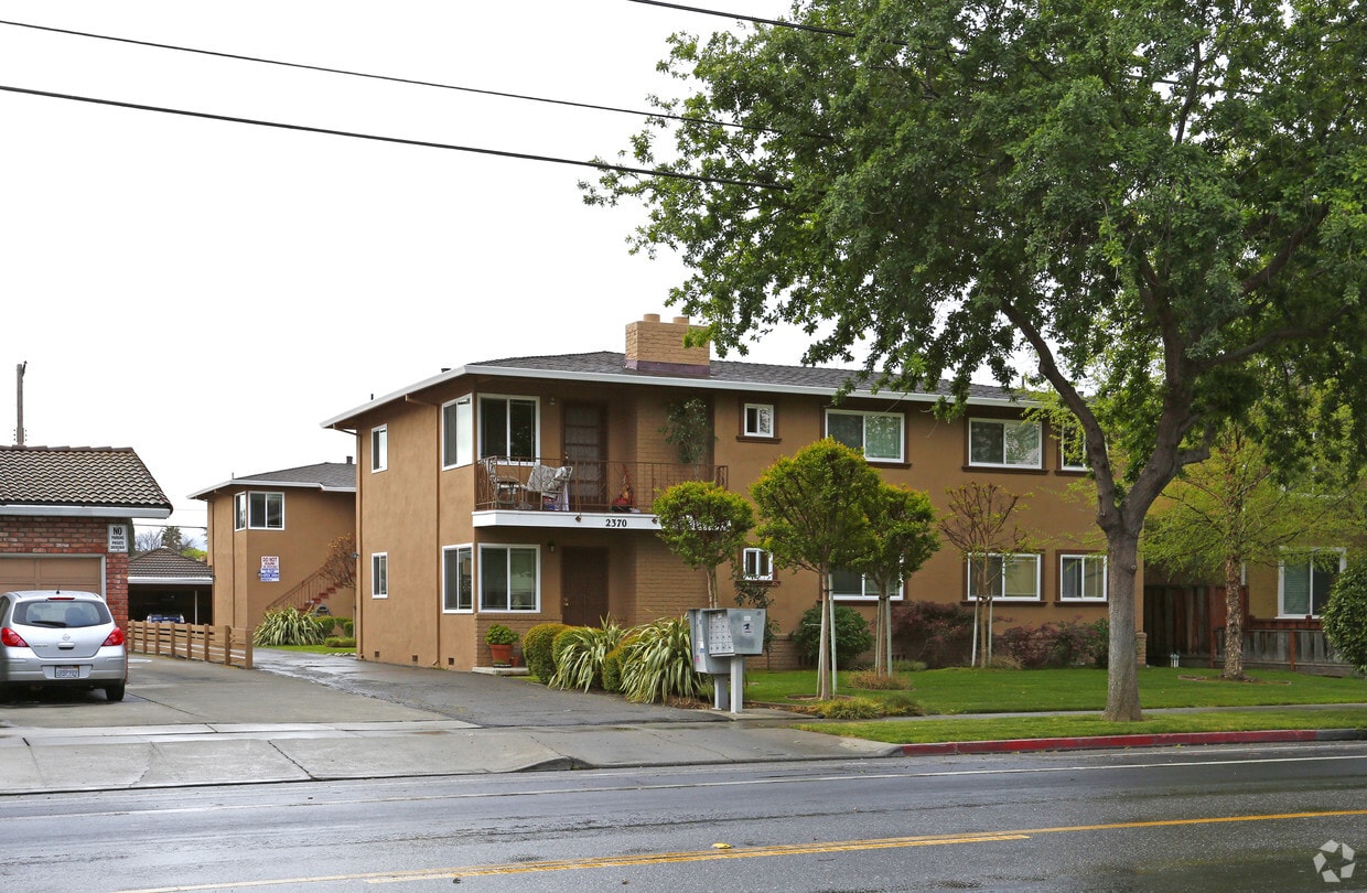 Primary Photo - 2370 Homestead Rd