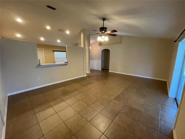 Building Photo - 4207 Cinnamon Fern Ct