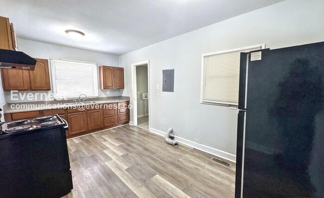 Building Photo - 1529 30th Street Ensley