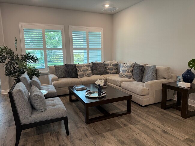 Foto del edificio - 16409 Lucia Gardens Ln