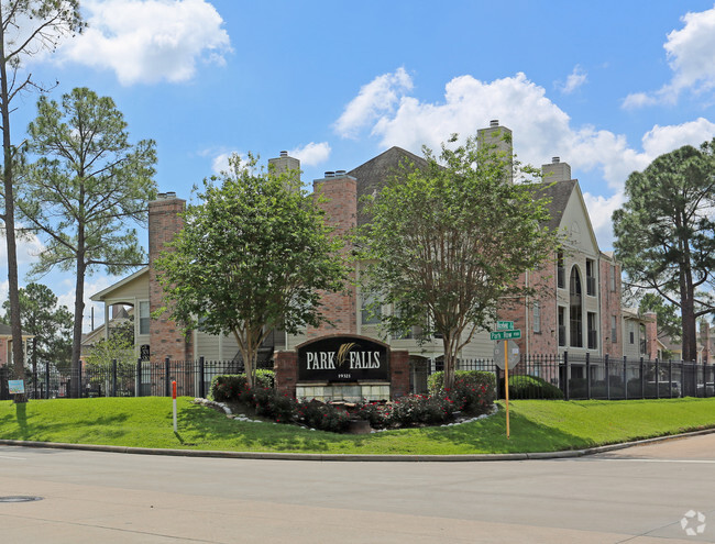 Building Photo - Park Falls