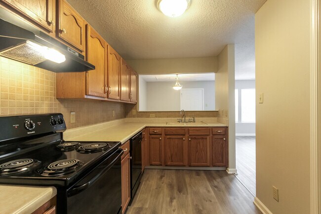 Foto del edificio - 2349 Collins Way