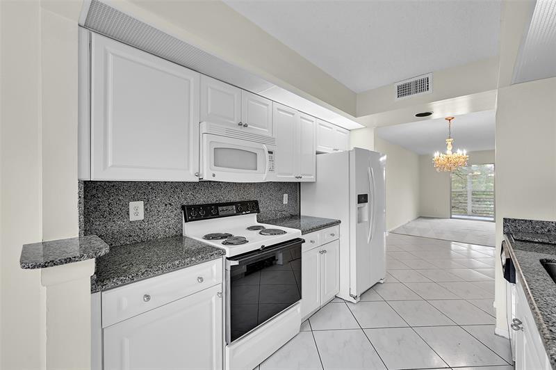 Foto principal - 1604 Abaco Dr