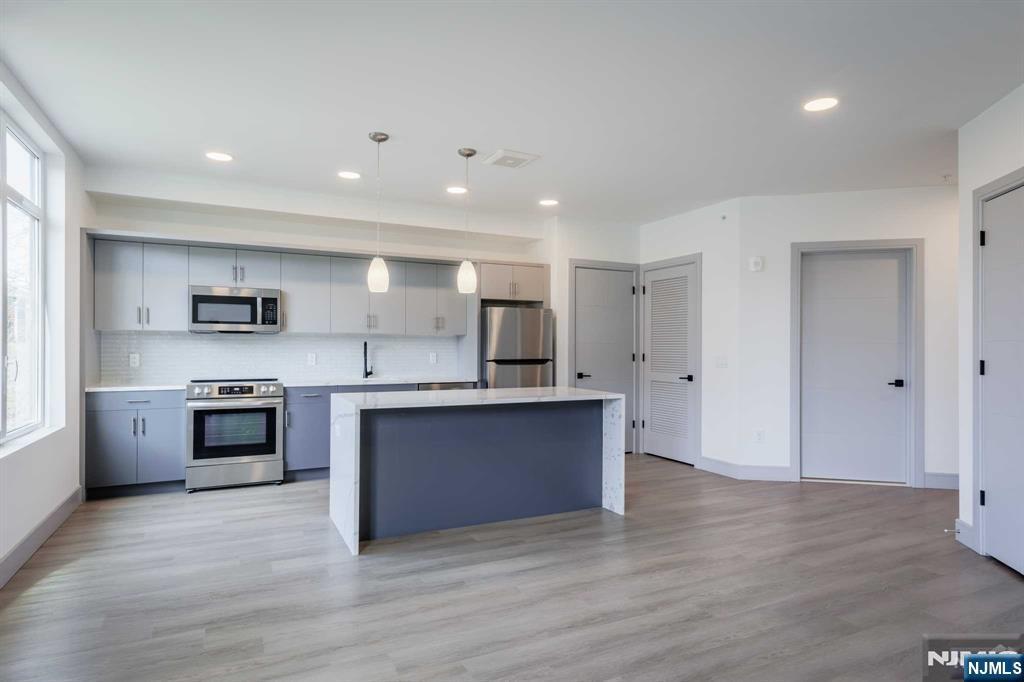 Foto principal - 1435 10th St