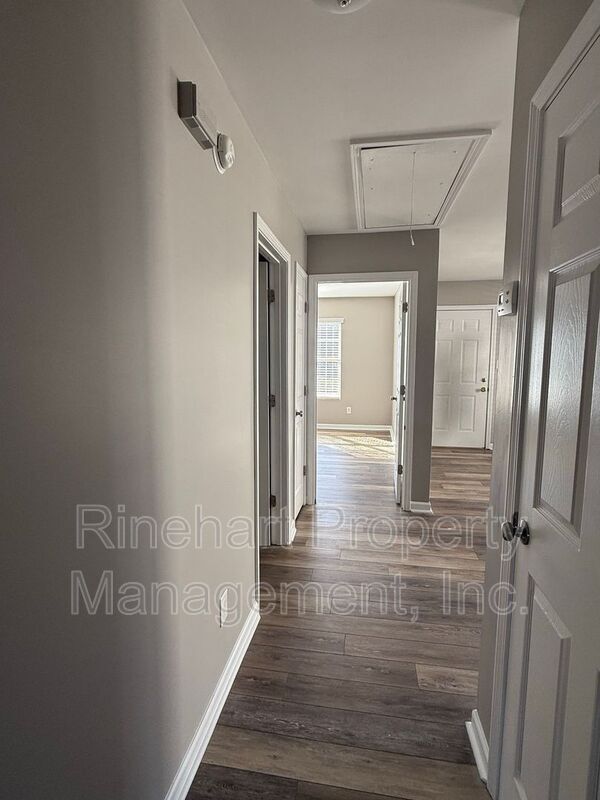 Foto del edificio - 1036 Park Meadow Dr