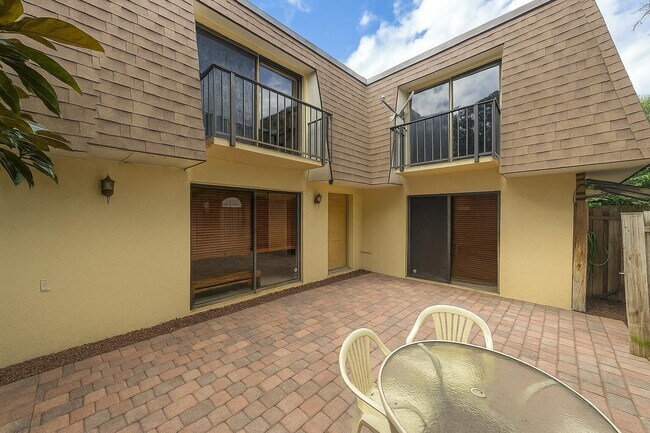 Foto del edificio - 2950 SW 22nd Cir