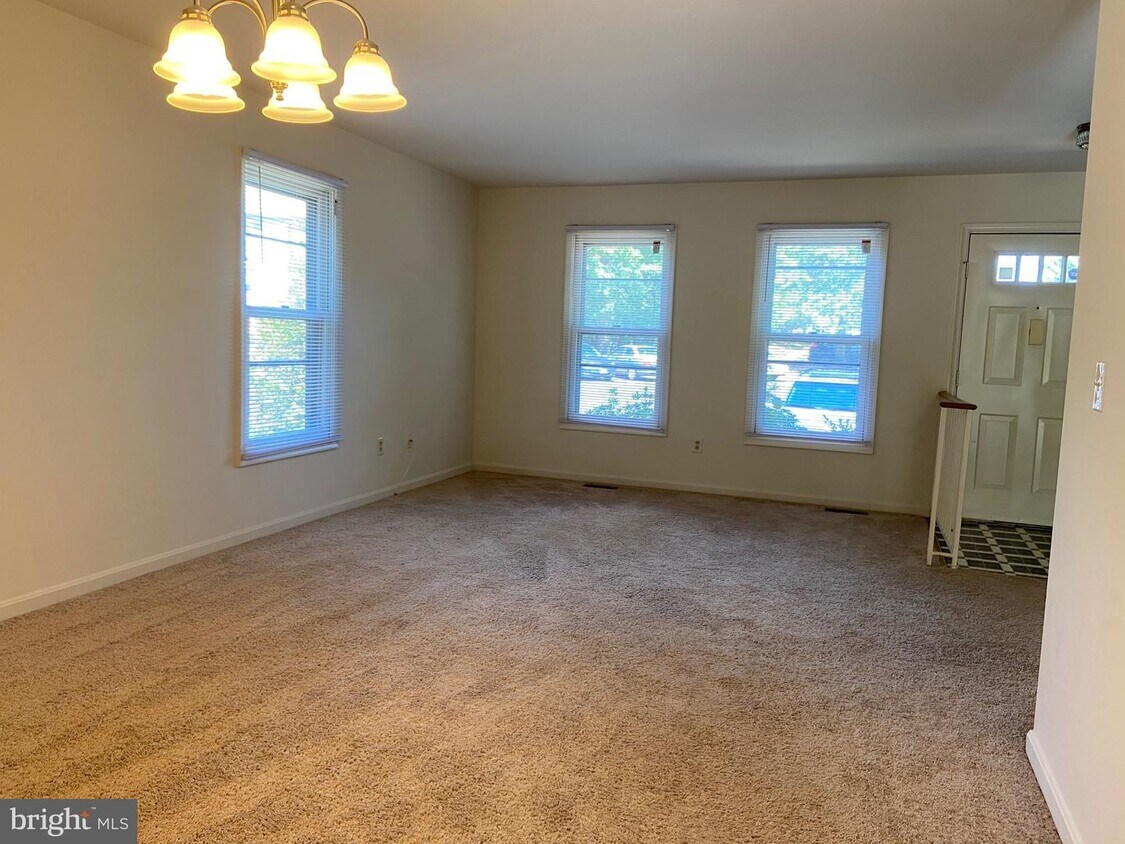 10719 Brice Ct, Fredericksburg, VA 22407 Townhome Rentals in