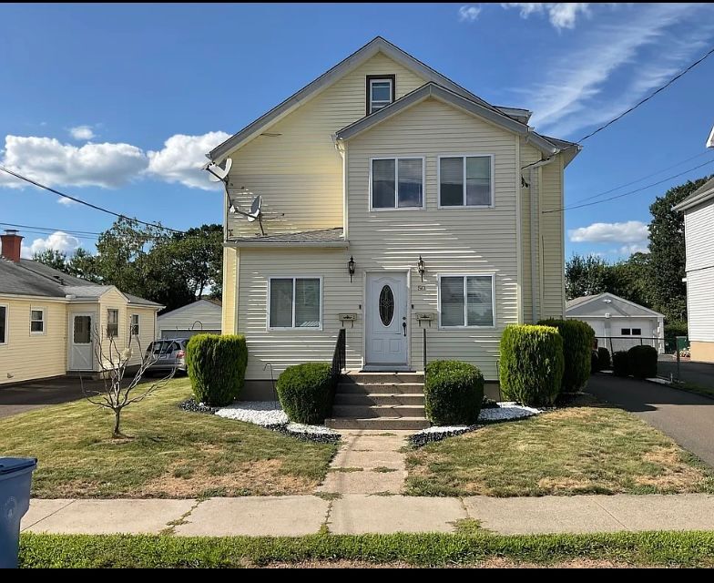 Primary Photo - 50 Magnolia St