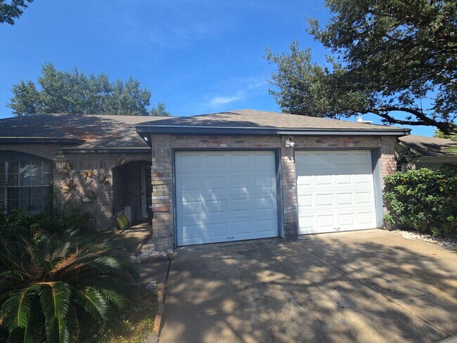 Foto del edificio - 17518 Masonridge Dr