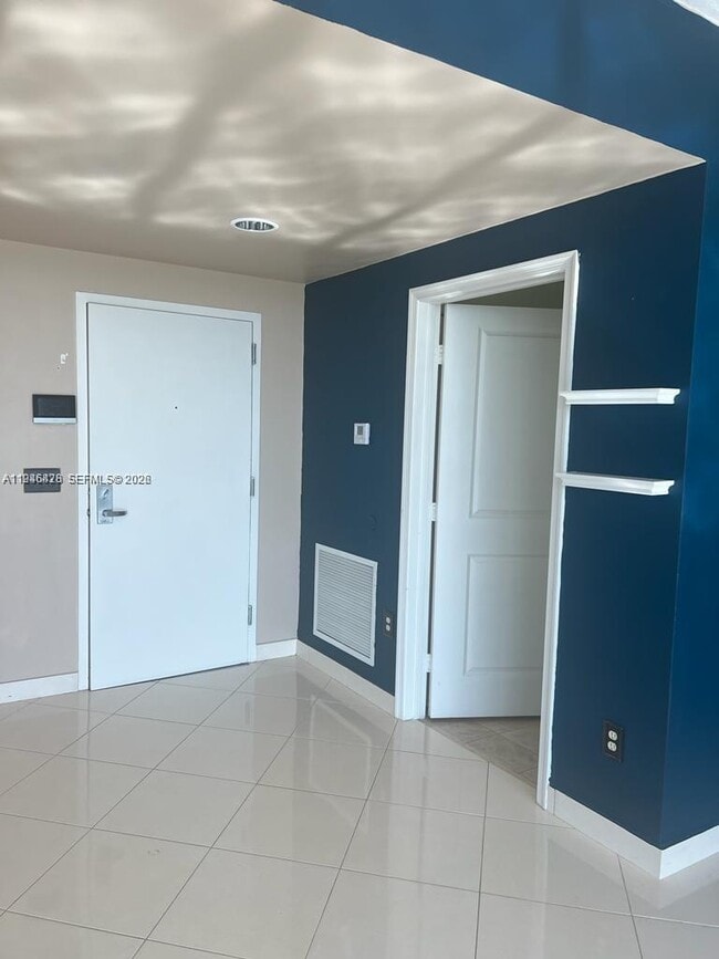 Foto del edificio - 2021 SW 3rd Ave