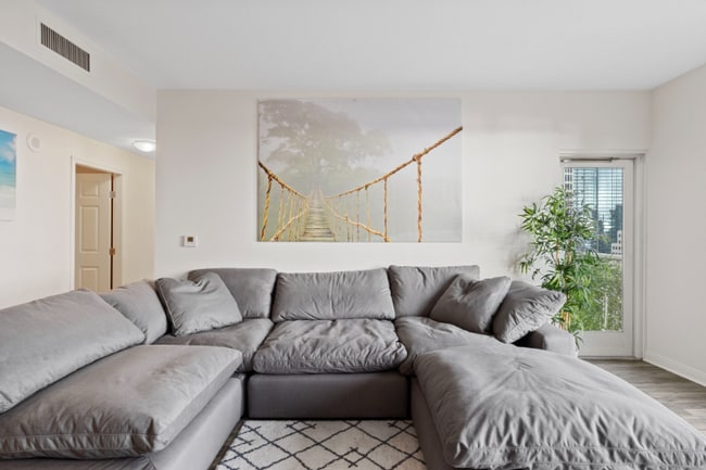 Foto del edificio - 1240 India St