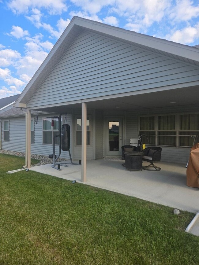 Building Photo - Spacious 4BR House in Auburn