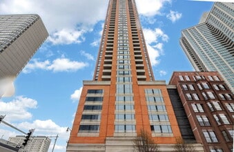 Building Photo - 1160 S Michigan Ave