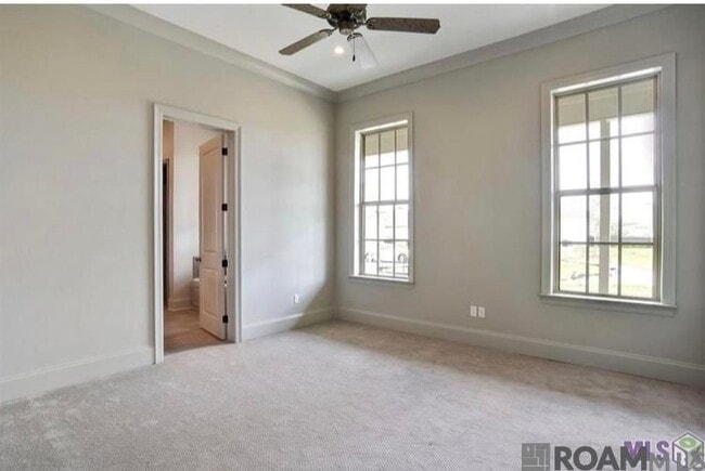 Foto del edificio - 10851 Cane Mill Ln.