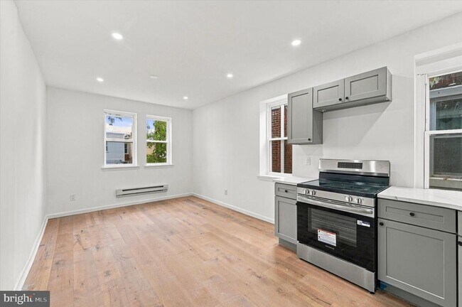 Foto del edificio - 5812 Hadfield St