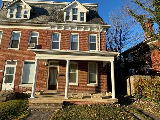 Foto del edificio - 2nd and 3rd floor Apartment