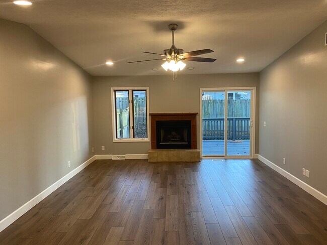 Foto del edificio - 4036 Oakbrook Ct