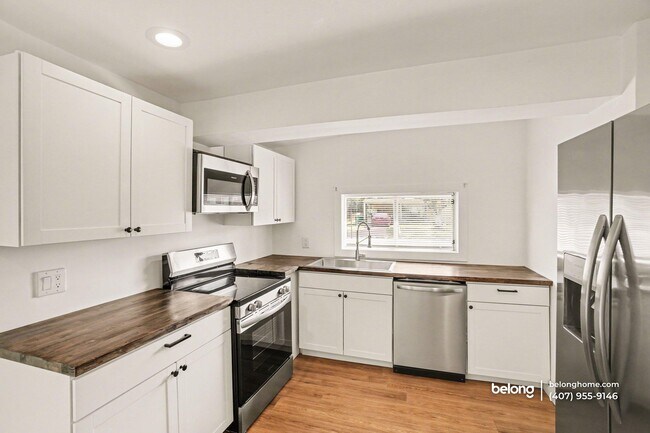 Foto del edificio - 1112 Myrtle Ln