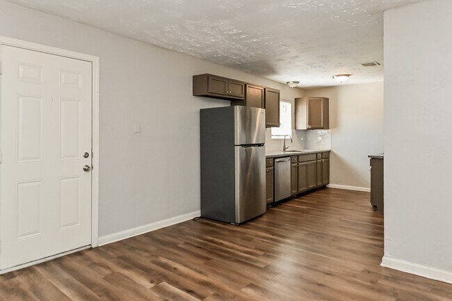 Foto del edificio - 7421 Plover Cir