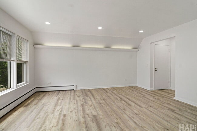 Building Photo - 2735 N 73rd Ct