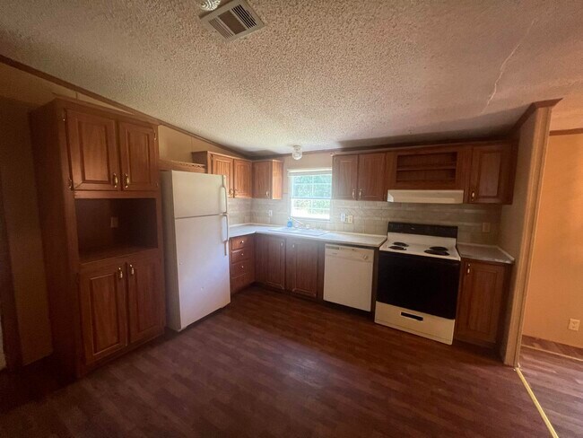 Foto del edificio - 228 Bruce Rd