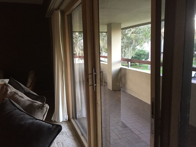 Balcony; wraps entire unit - 36750 US-19