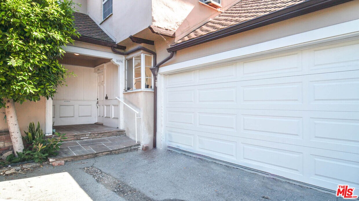 Foto principal - 1856 Pandora Ave