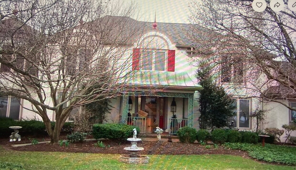 Primary Photo - 418 W Oak St