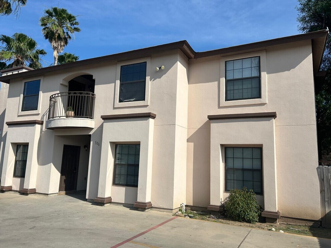 506 Norwich Loop, Laredo, TX 78045 Room for Rent in Laredo, TX