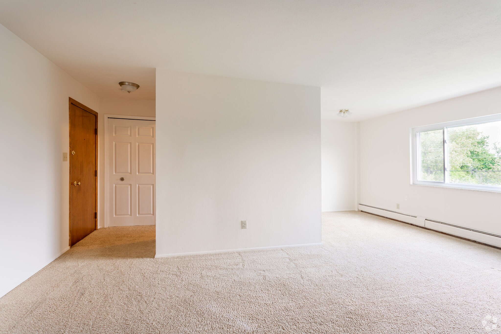 Pleasant Valley Apartments – photo 2