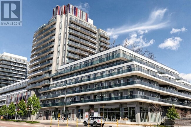 Building Photo - 9471 Yonge St