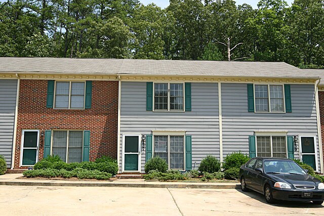 Foto del edificio - Cozy 2BR, 1.5BA Townhome in Durham